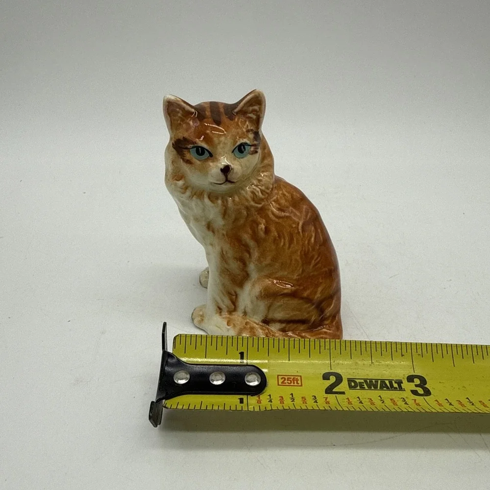 Orange Tabby Cat Ceramic Figurine Blue Eyes Glazed Sitting Porcelain Vintage 3